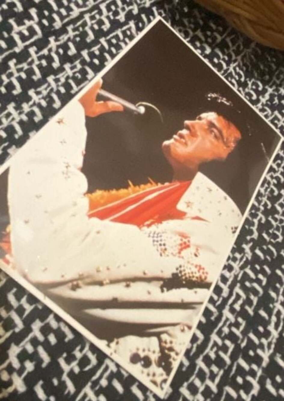 Vintage 1985 Elvis Presley Royal Mini Print Collectible Card B11156